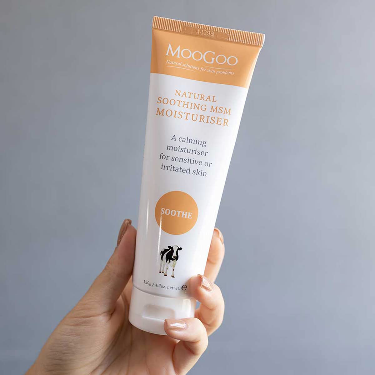 MooGoo Soothing MSM Moisturiser - Calming Face & Body Moisturiser for Sensitive, Red or Sunburnt, Dry, or Irritated Skin Including Eczema, Psoriasis & Rosacea (4.2 Fl Oz)