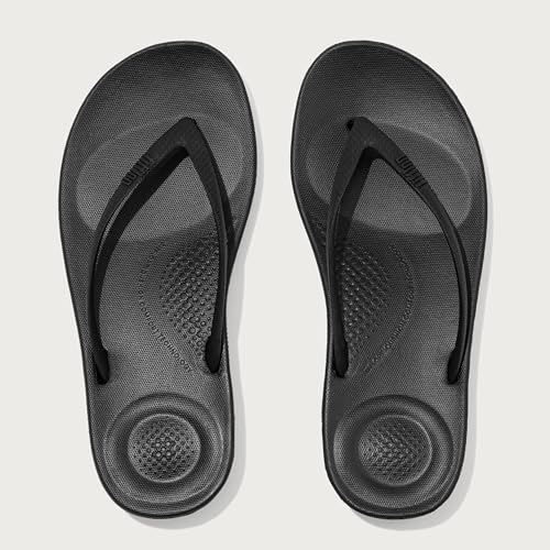 FitFlop Women's iQushion Rubber Flip-Flips with Contoured Footbed for Walking, Lightweight Ergonomic Flip Flop Sandals with Arch Support and Foot Impact Pillows, All Black, 6 US Women