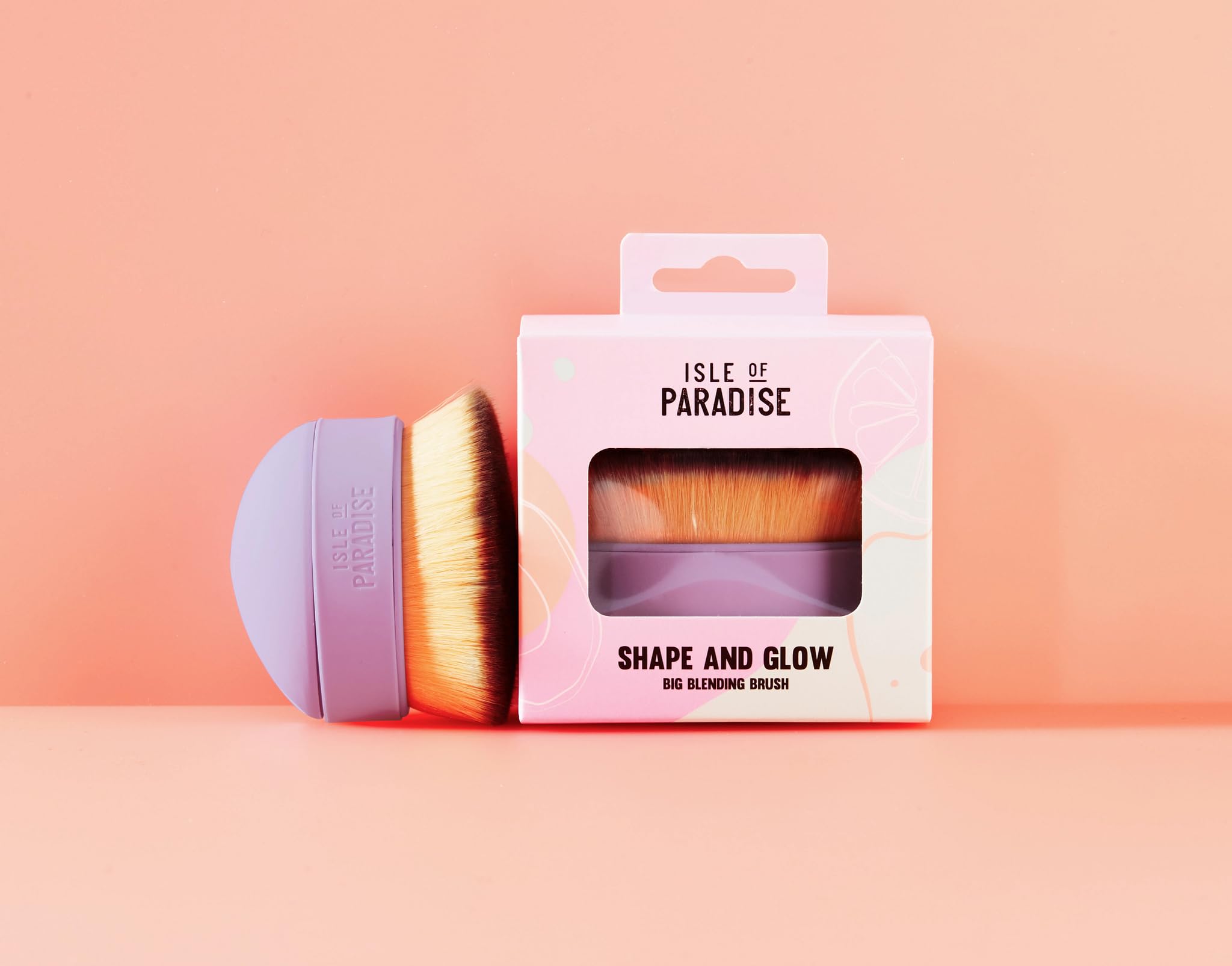 Isle of Paradise Shape And Glow Self Tan Big Blending Kabuki Brush Applicator