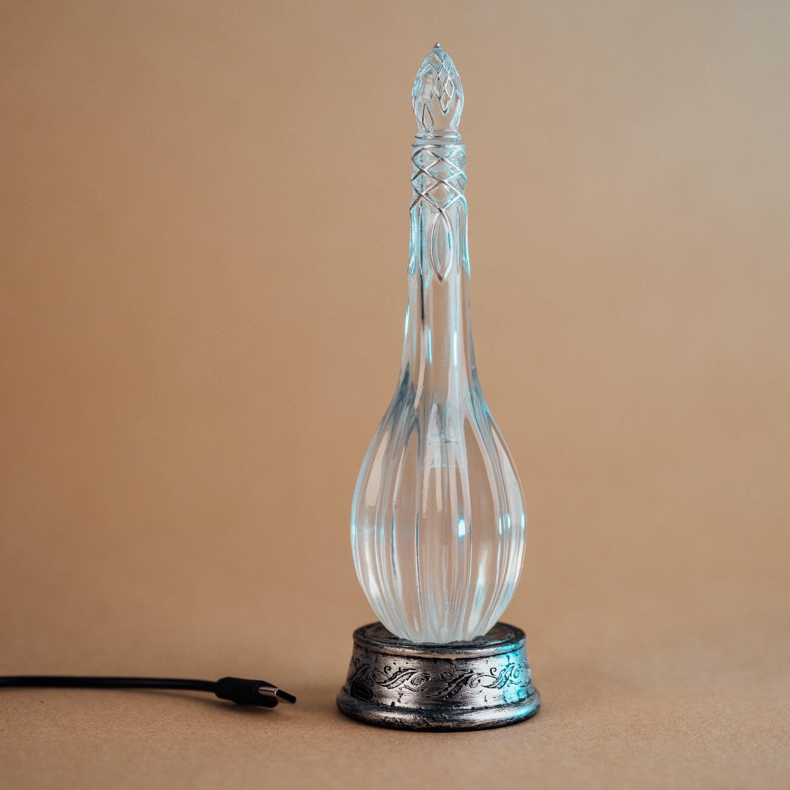 Grupo Erik The Lord of the Rings USB Desk Lamp - Gaming Figure - Room Decor, Officially Licensed, Resin
