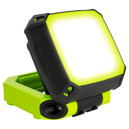 Luceco Compact Magnetic USB Charged Work Light, Green