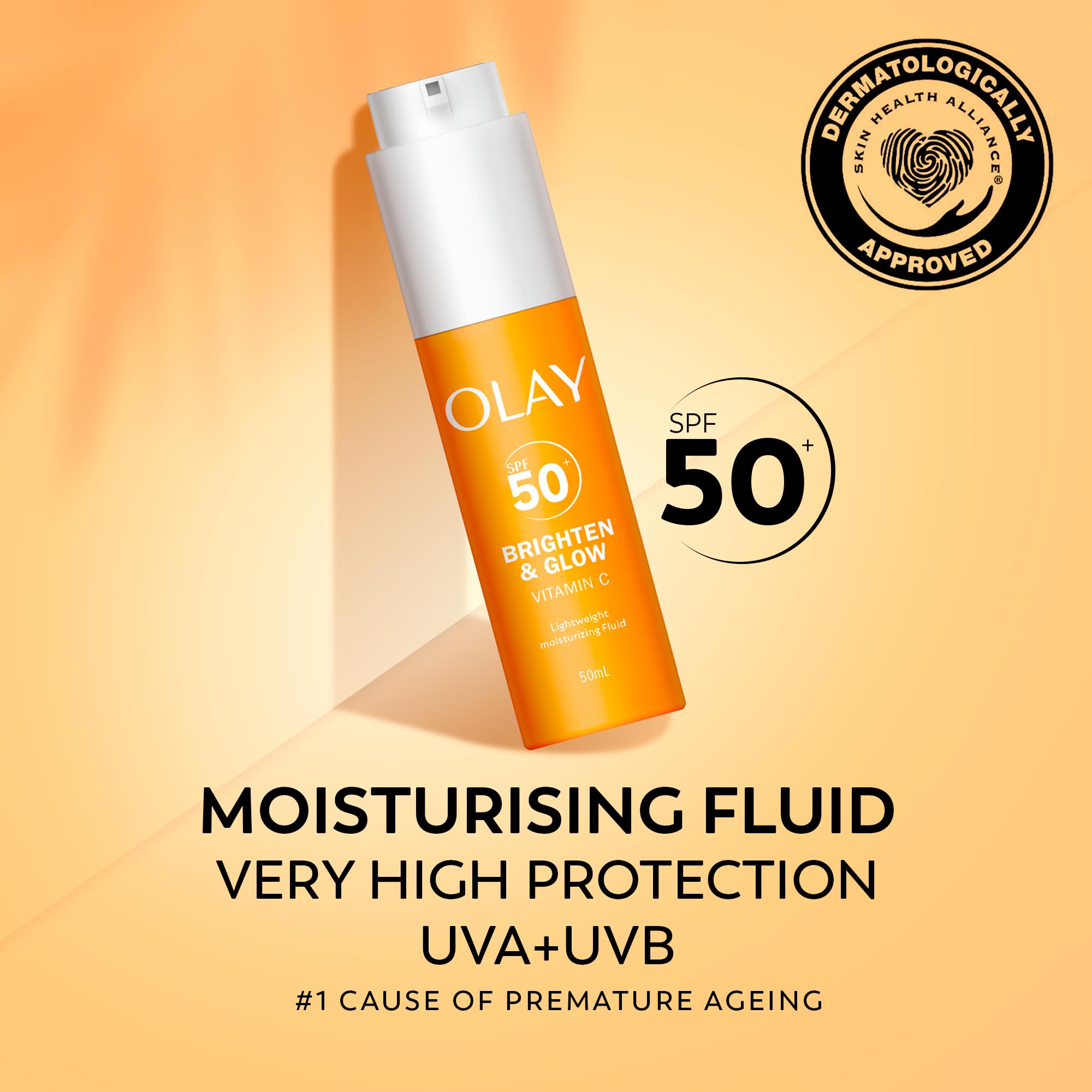 Olay Vitamin C Brighten & Glow 3in1 Moisturising Fluid SPF50+ Hydrating Skincare Moisturiser and Primer with Niacinamide, Provides Hydration, Glow, UV Protection, and Helps Correct Dark Spots, 50ml