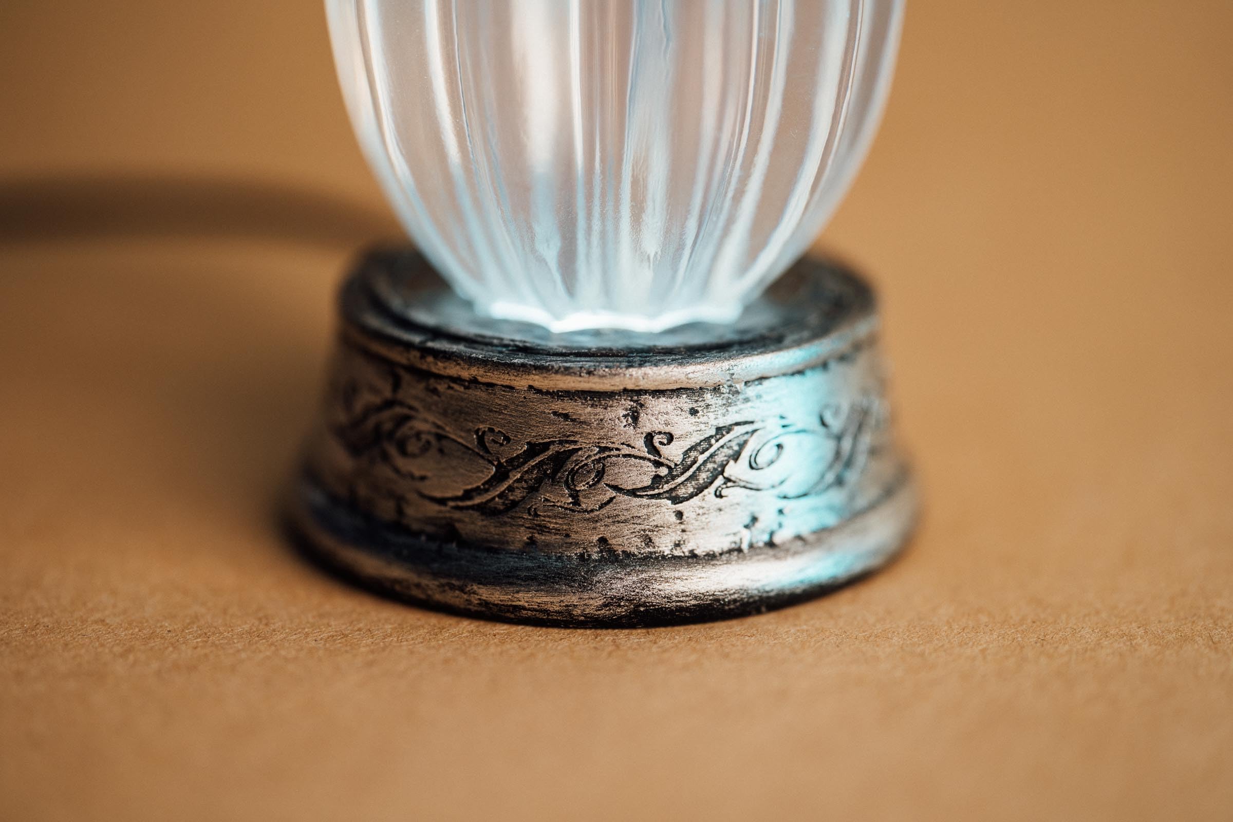Grupo Erik The Lord of the Rings USB Desk Lamp - Gaming Figure - Room Decor, Officially Licensed, Resin