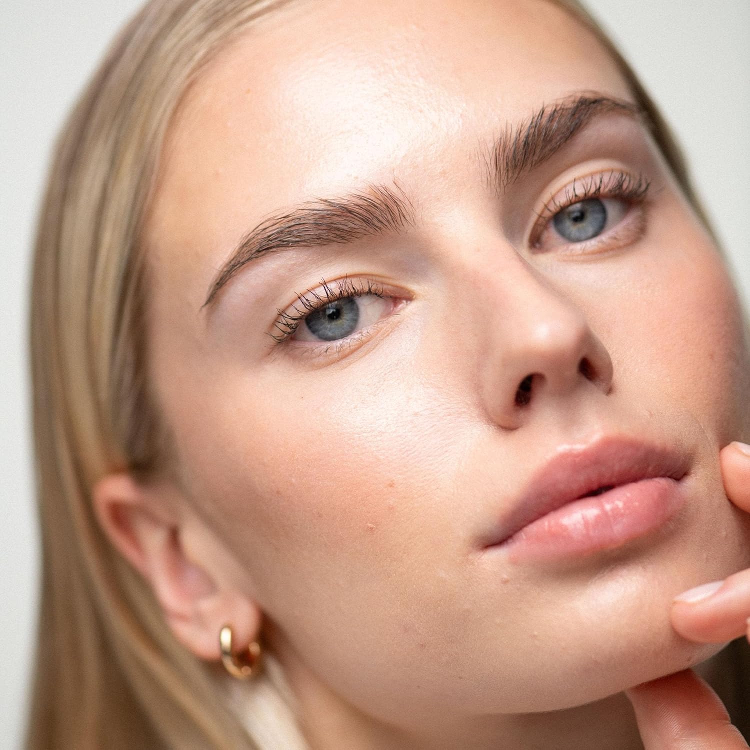 UKLASH Eyelash Growth Serum For Longer & Fuller Lashes - 3ml. Clinically Proven Formula for Naturally Longer Lashes and Extensions. Vegan & Cruelty-Free