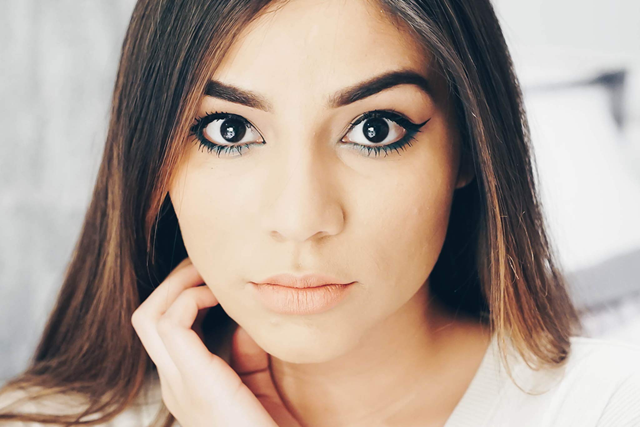 essence | The False Lashes Mascara Extreme Volume and Curl | Vegan & Paraben Free | Cruelty Free - Black