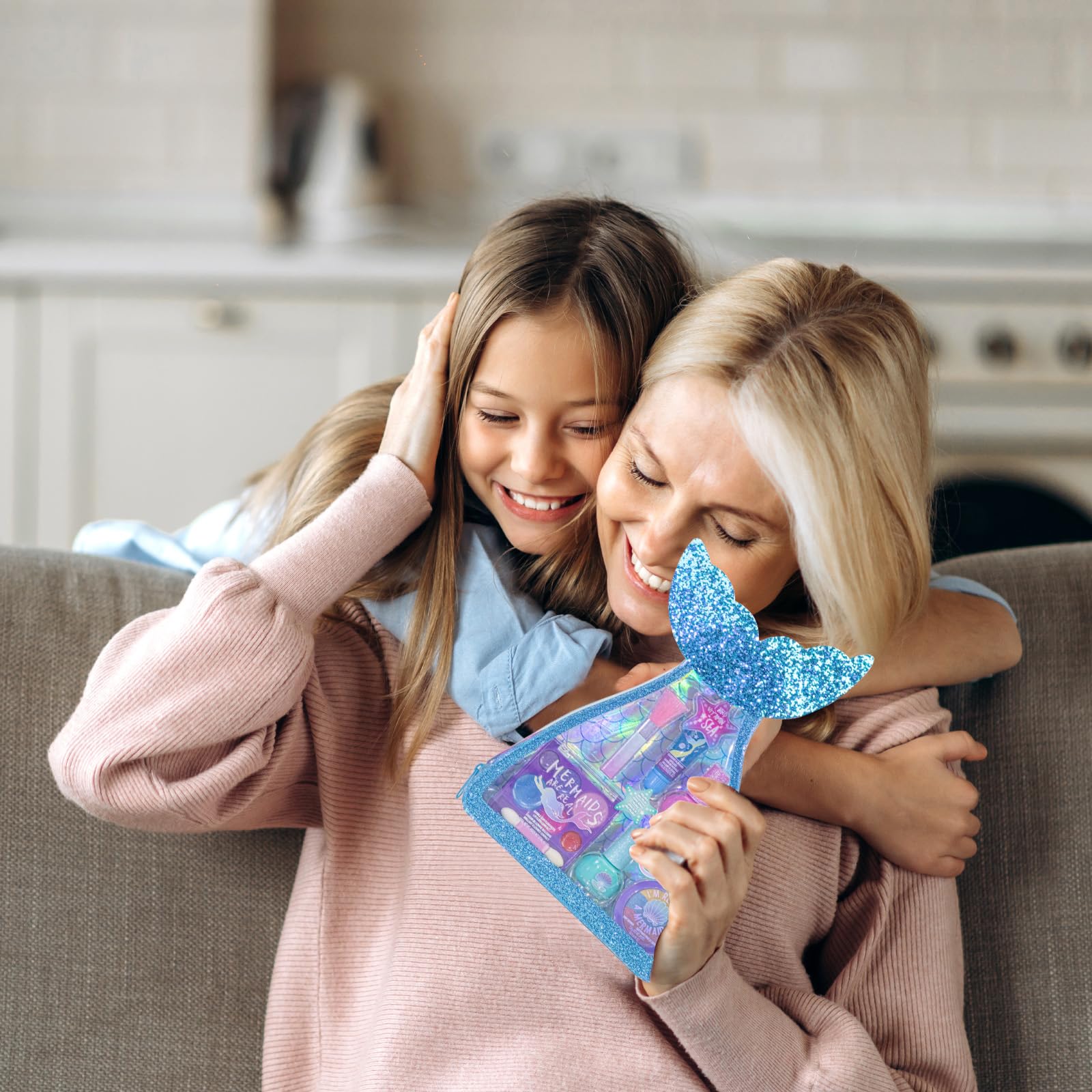 Townley Girl Mermaid Makeup Set for Kids | Makeup Kit Includes Lip Gloss, Nail Polish, a Mermaid Tail Bag & More | Birthday Gifts for Ages 3 & above