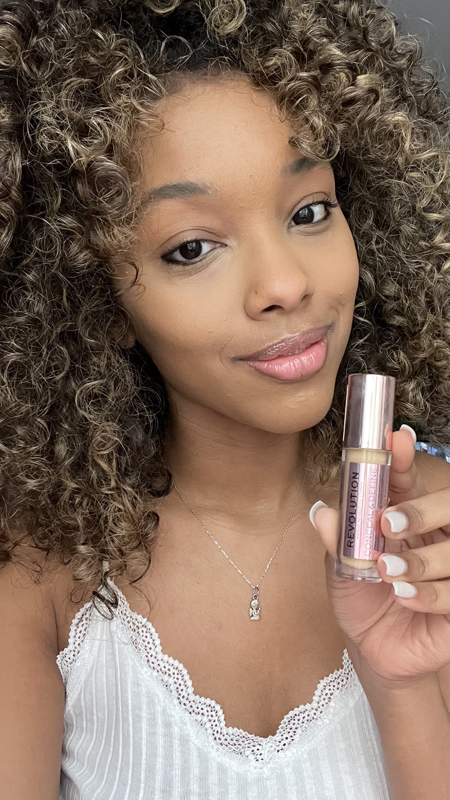 Revolution, Conceal & Define Concealer, Full Coverage & Lightweight, Long-Lasting Matte Finish, Vegan & Cruelty Free, C10 Medium or Tan Skin Tones, 0.14 oz