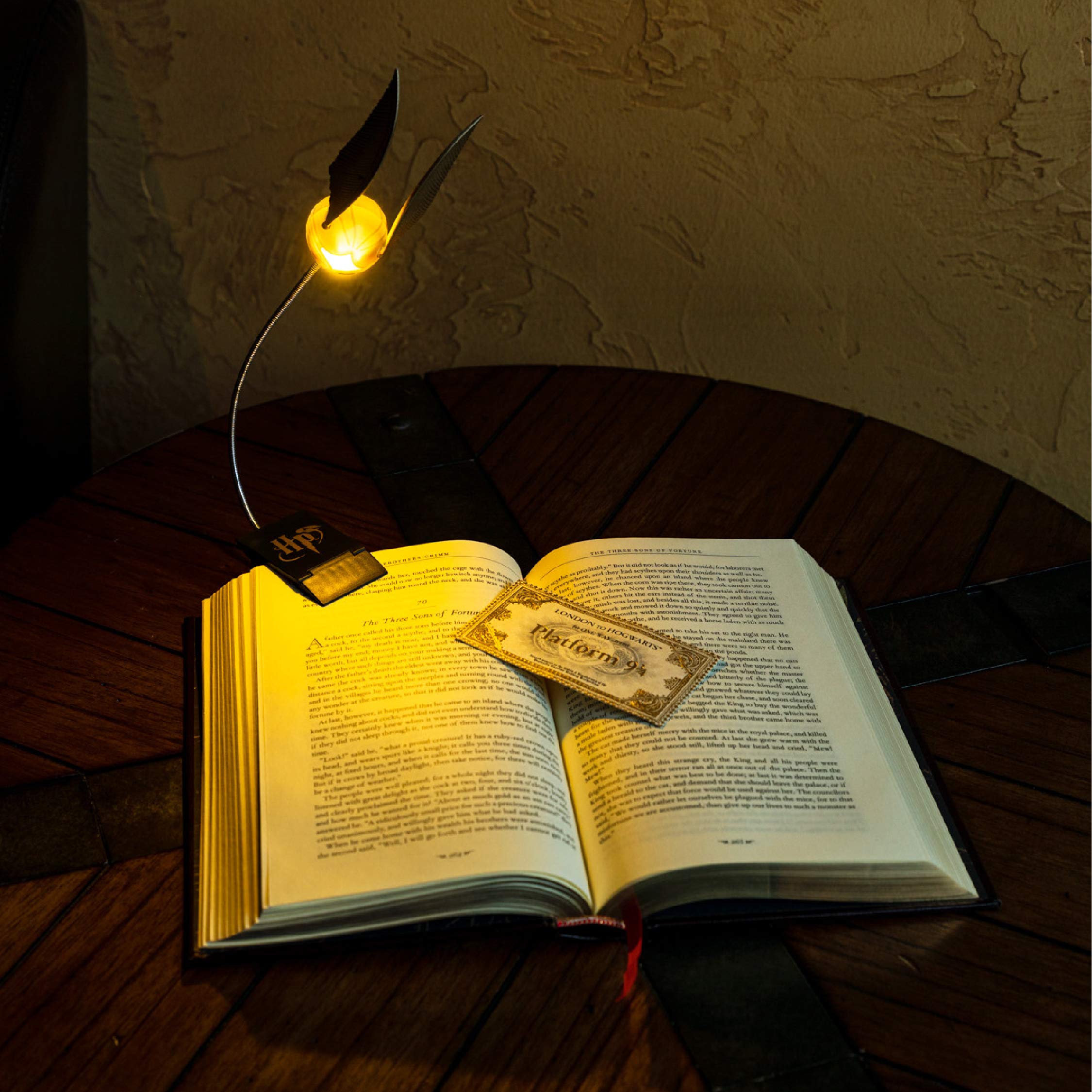 Golden Snitch Harry Potter Themed Reading Light with Lumi Clip | Battery Powered