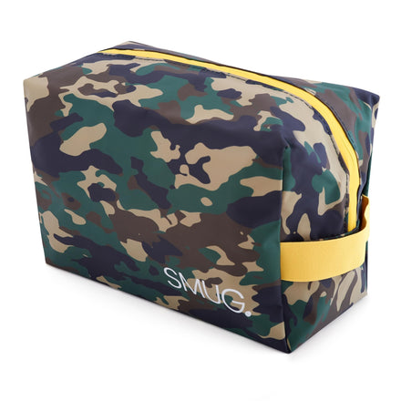 SMUG Wash Bag | Waterproof Travel Toiletry Bags for Travelling, Gym, Shower, Shaving, Toiletries, Cosmetics & Makeup Bag | Large Washbag for Men & Women | Stylish, Spacious & Easy Clean | Green Camo