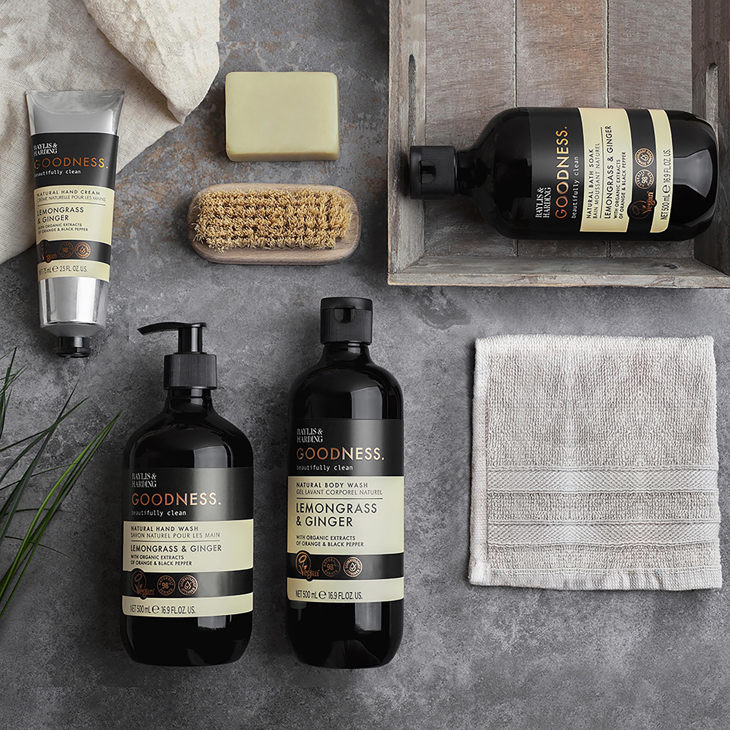 Baylis & Harding Goodness Lemongrass & Ginger Bath Soak, 500 ml (Pack of 3) - Vegan Friendly