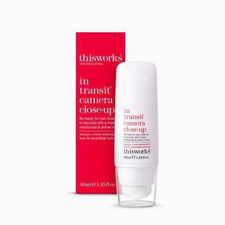 This Works In Transit Camera Close-Up, 40 ml - Hydrating Primer for a Long-Lasting and Flawless Finish to Make Up - 3 in 1 Face Moisturiser, Mask and Primer with Vitamin C and Hyaluronic Acid