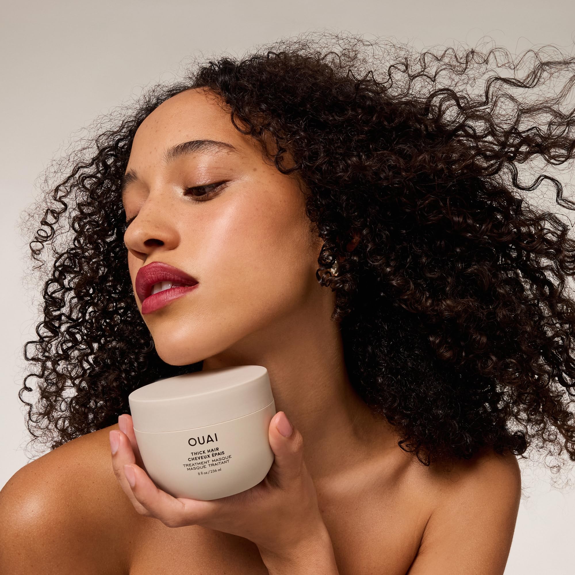 OUAI Thick Hair Treatment Masque - Almond Oil, Olive Oil & Hydrolyzed Keratin to Repair & Restore Damaged Hair - Softens, Smooths & Strengthens - Phthalate & Paraben Free Hair Masque - 236ml