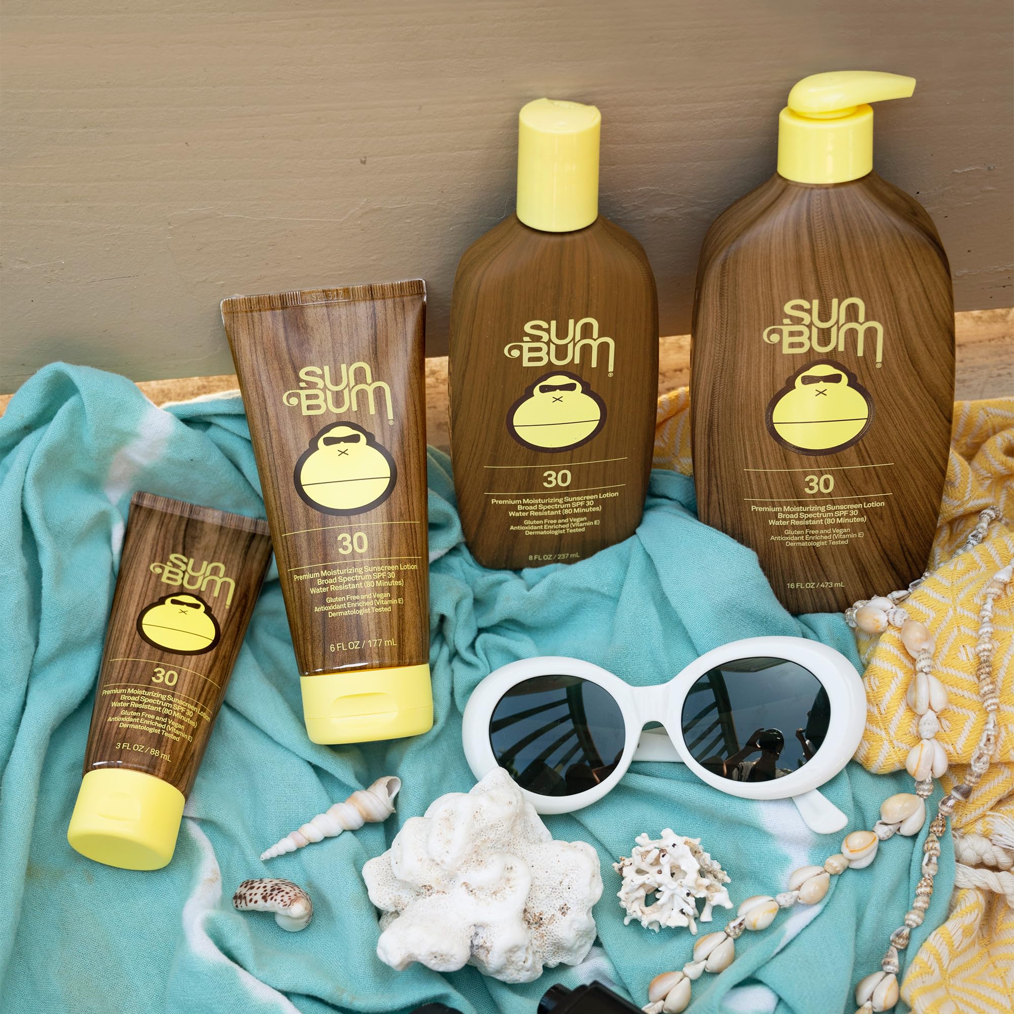 Sun Bum Original SPF 30 Sunscreen Body Lotion - Broad Spectrum Moisturizing Sunscreen with Vitamin E - Hawaii 104 Act Compliant (Made without Octinoxate & Oxybenzone) - 8 oz